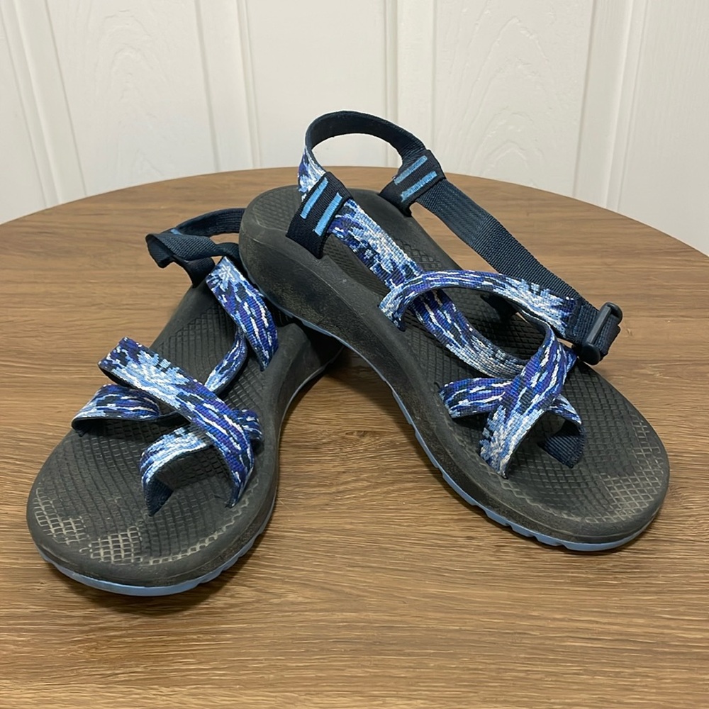 Womens size 10 Chacos